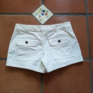 LONDONJEAN Victoria's Secret White Back Flap Pocket Shorts